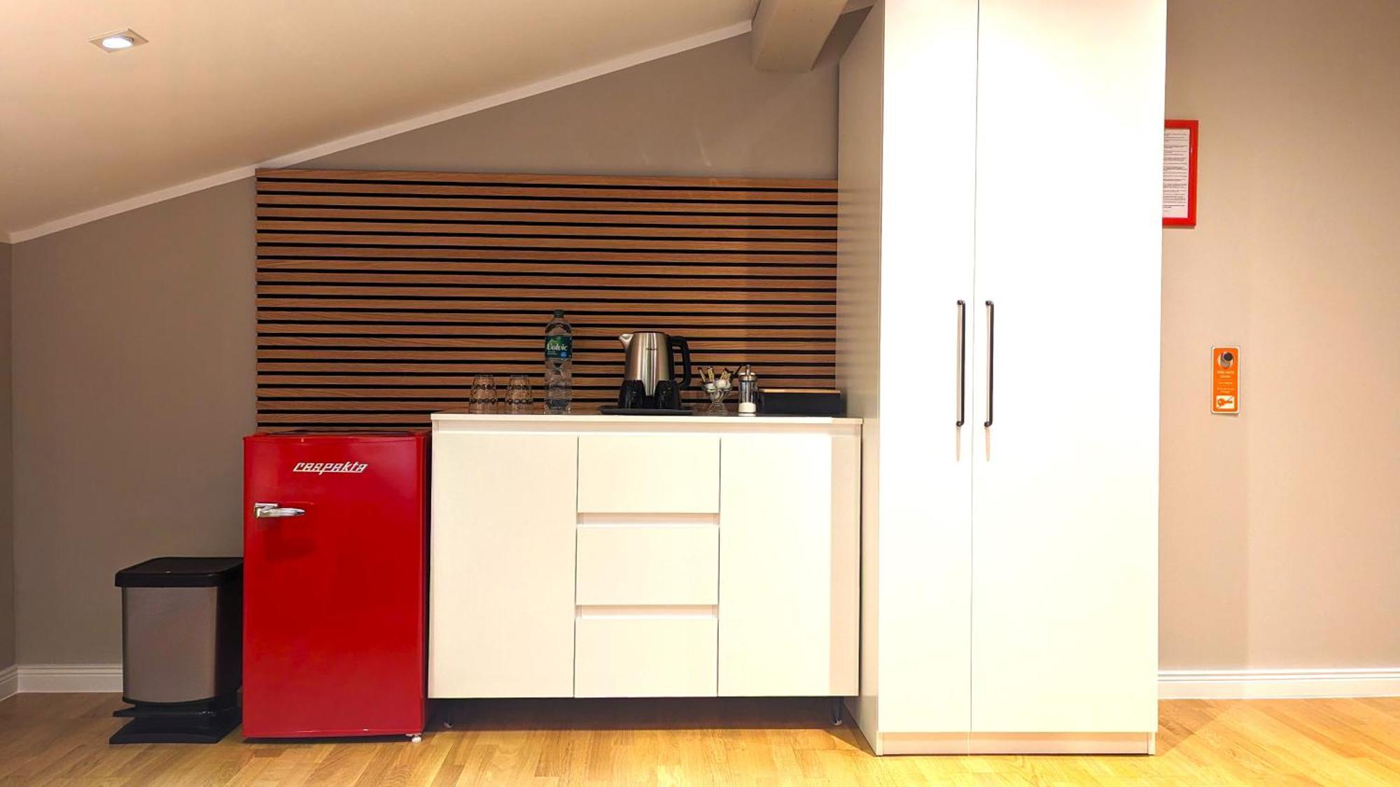3 Rooms - Zimmervermietung Naehe Flughafen Ber - Gratis Wlan, Parken & Netflix Berlin Exteriör bild